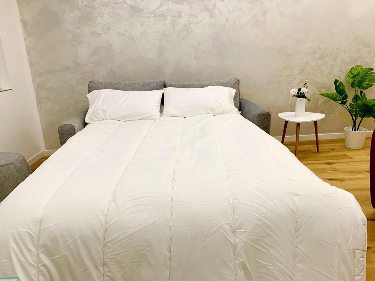 Blucavana, Casa Vacanze In Centro A Terst Exteriér fotografie